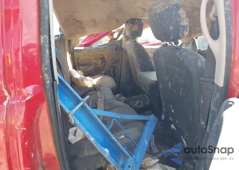 2005 Dodge Ram 1500 St из США, поврежденный, VIN 1D7HU18N15S140671